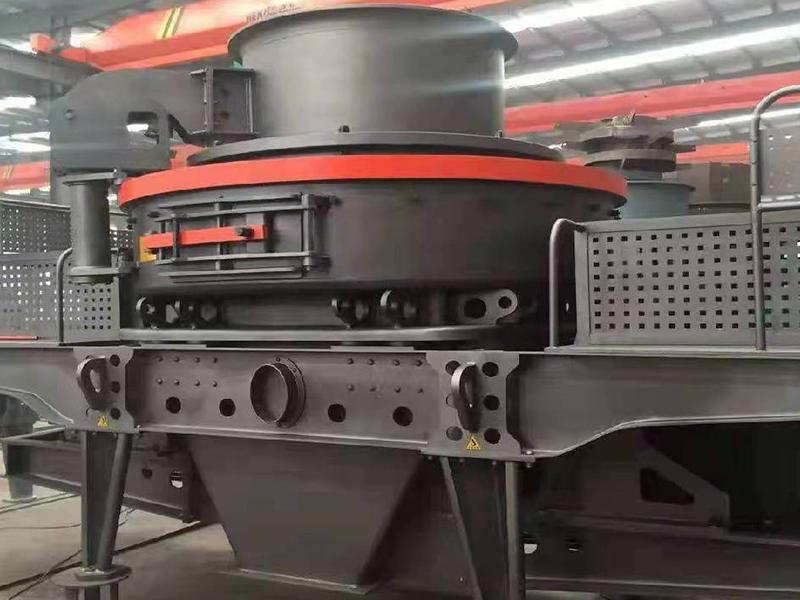 立式冲击破碎机怎么样?怎么解决出分粉高的问题? 1 a large machine in a factory